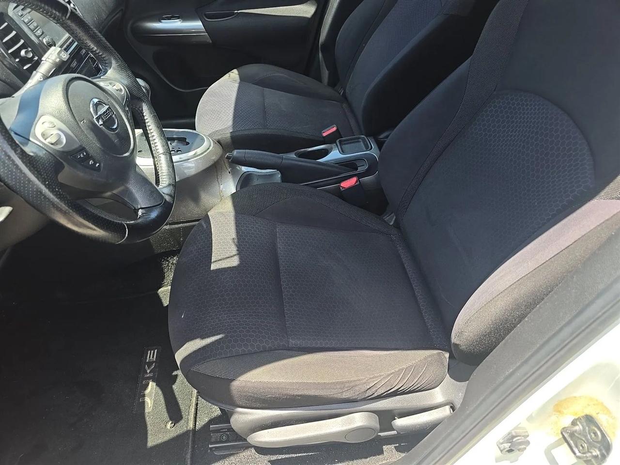 Nissan Juke 5dr Wgn CVT SV AWD 2012