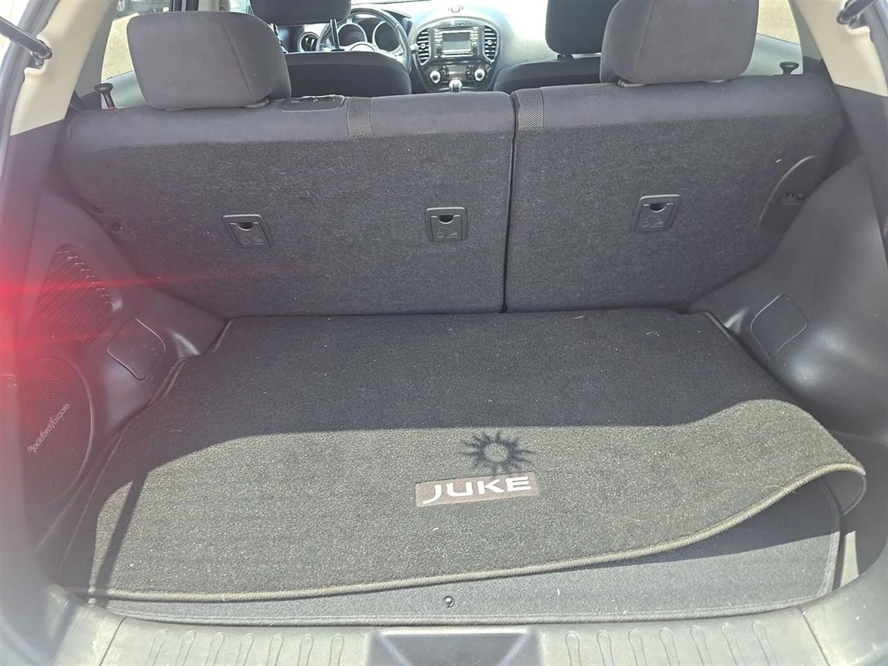 Nissan Juke 5dr Wgn CVT SV AWD 2012