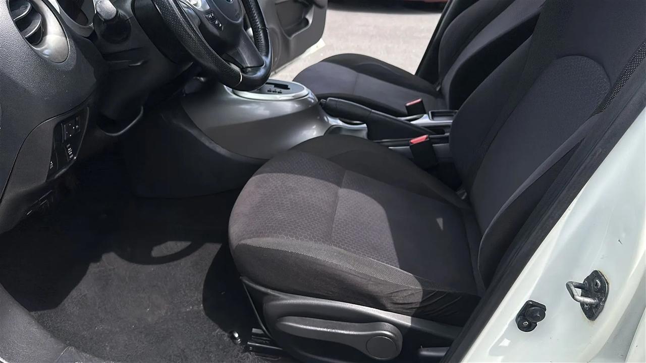 Nissan Juke  2012