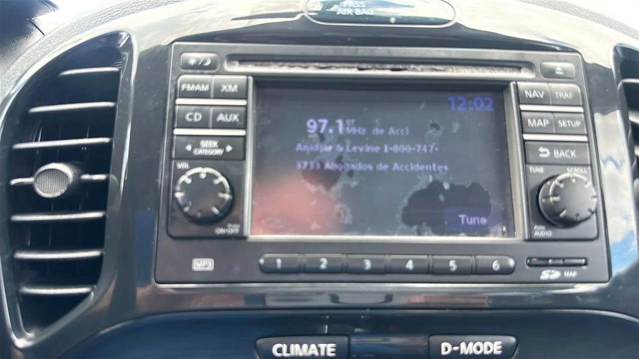 Nissan Juke  2012