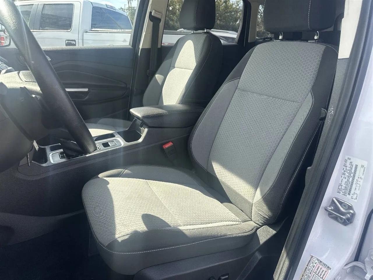 Ford Escape SE FWD 2017