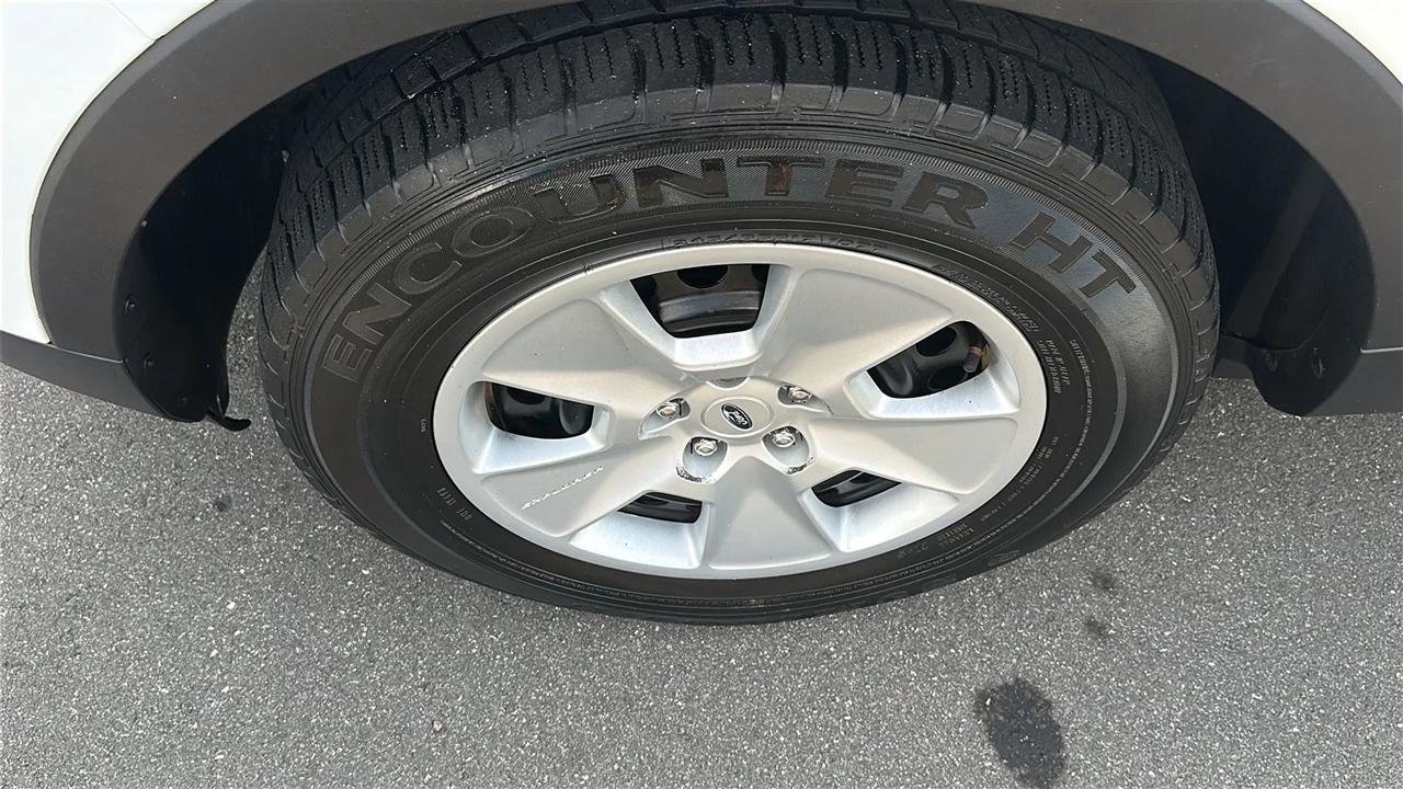 Ford Explorer FWD 4dr Base 2014