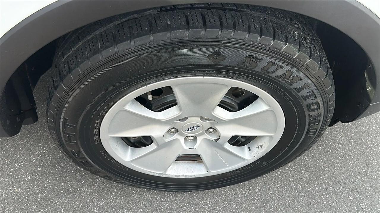 Ford Explorer FWD 4dr Base 2014