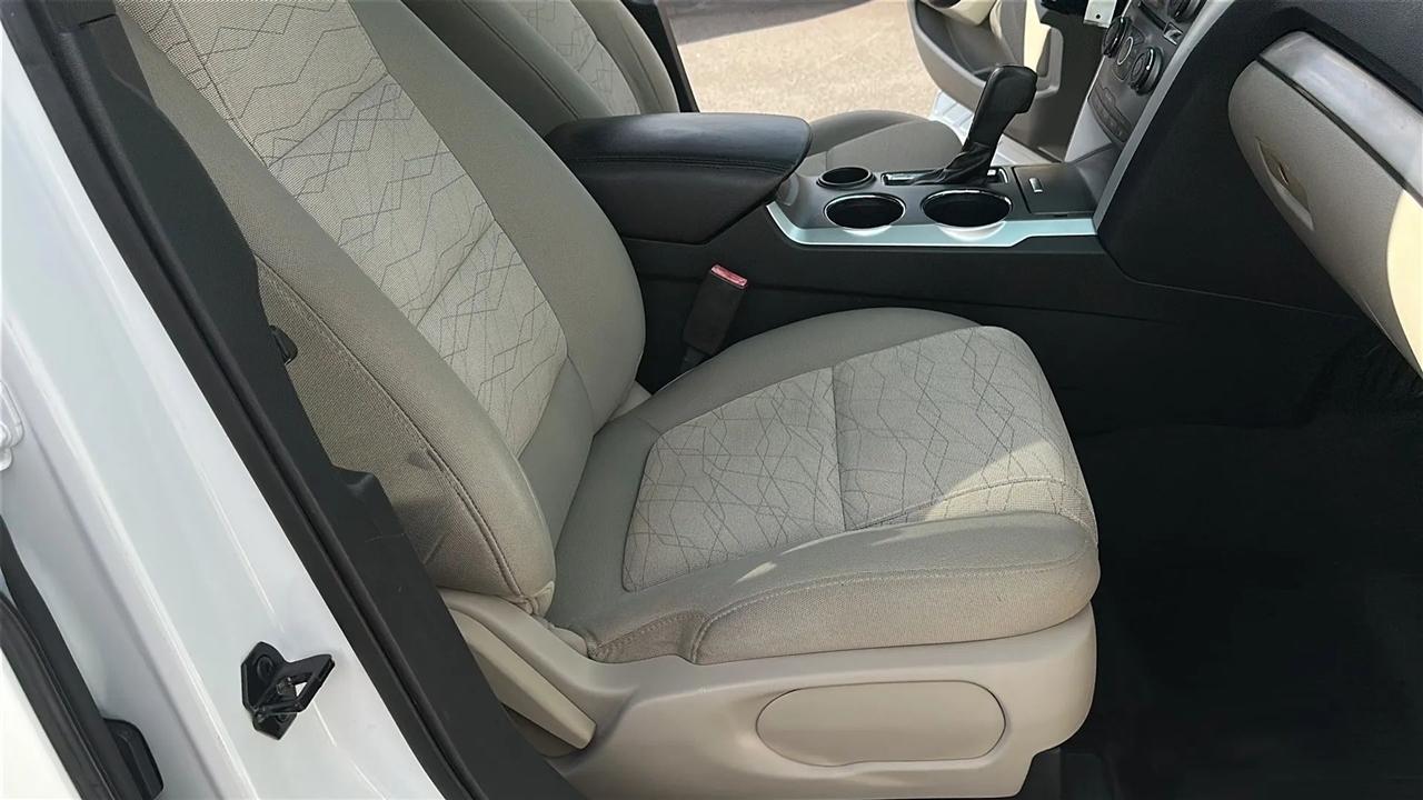 Ford Explorer FWD 4dr Base 2014
