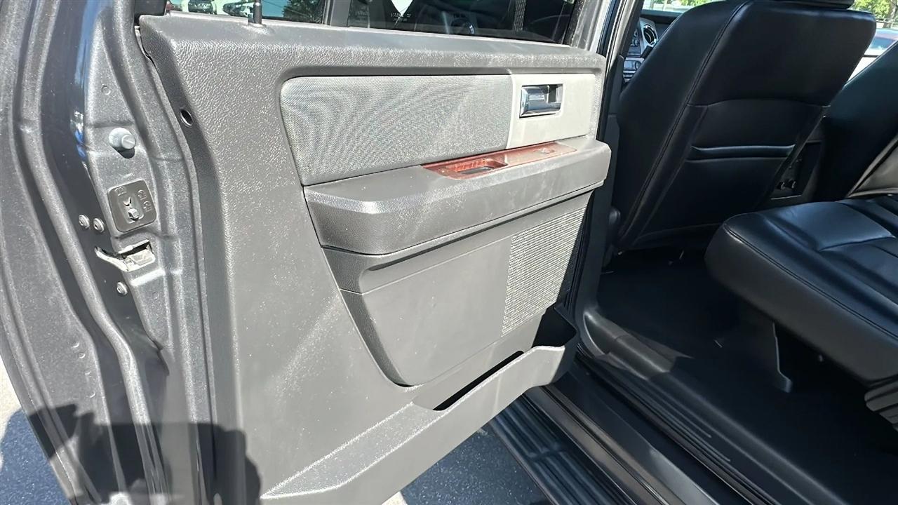 Ford Expedition EL 2WD 4dr Limited 2007