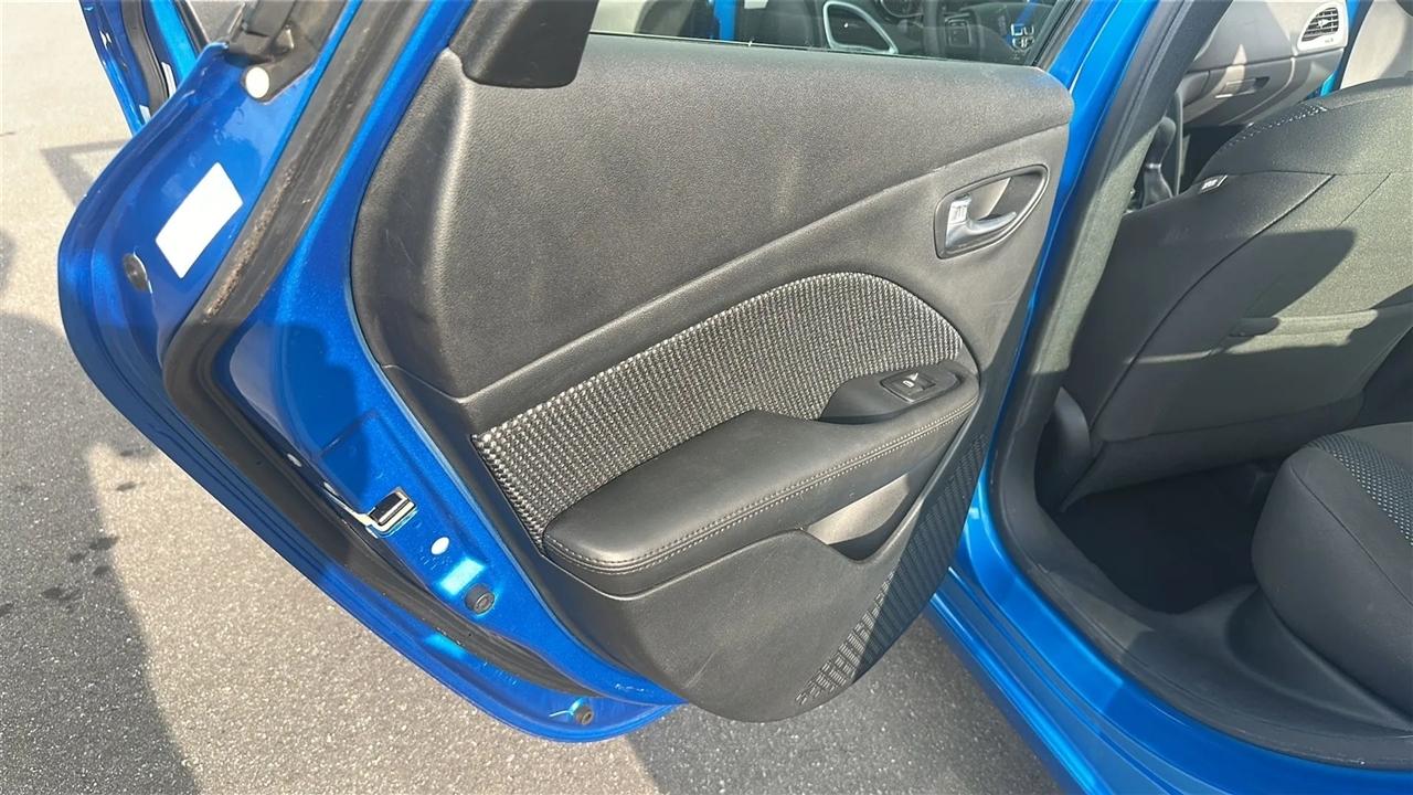 Dodge Dart 4dr Sdn SE 2015