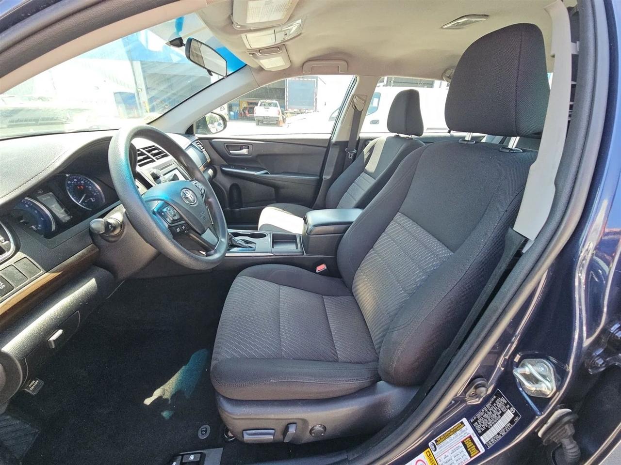 Toyota Camry XLE Auto (Natl) 2017