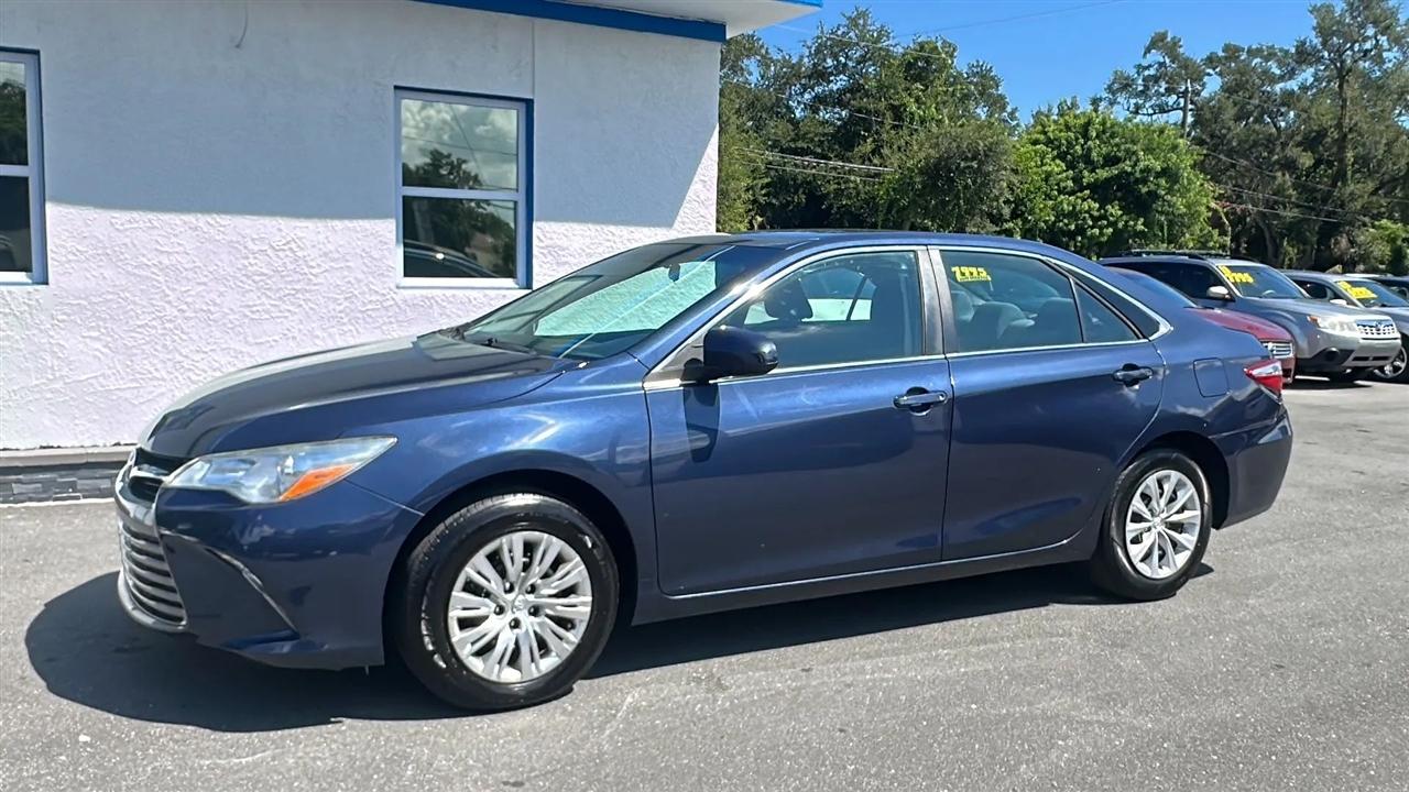 Toyota Camry  2017