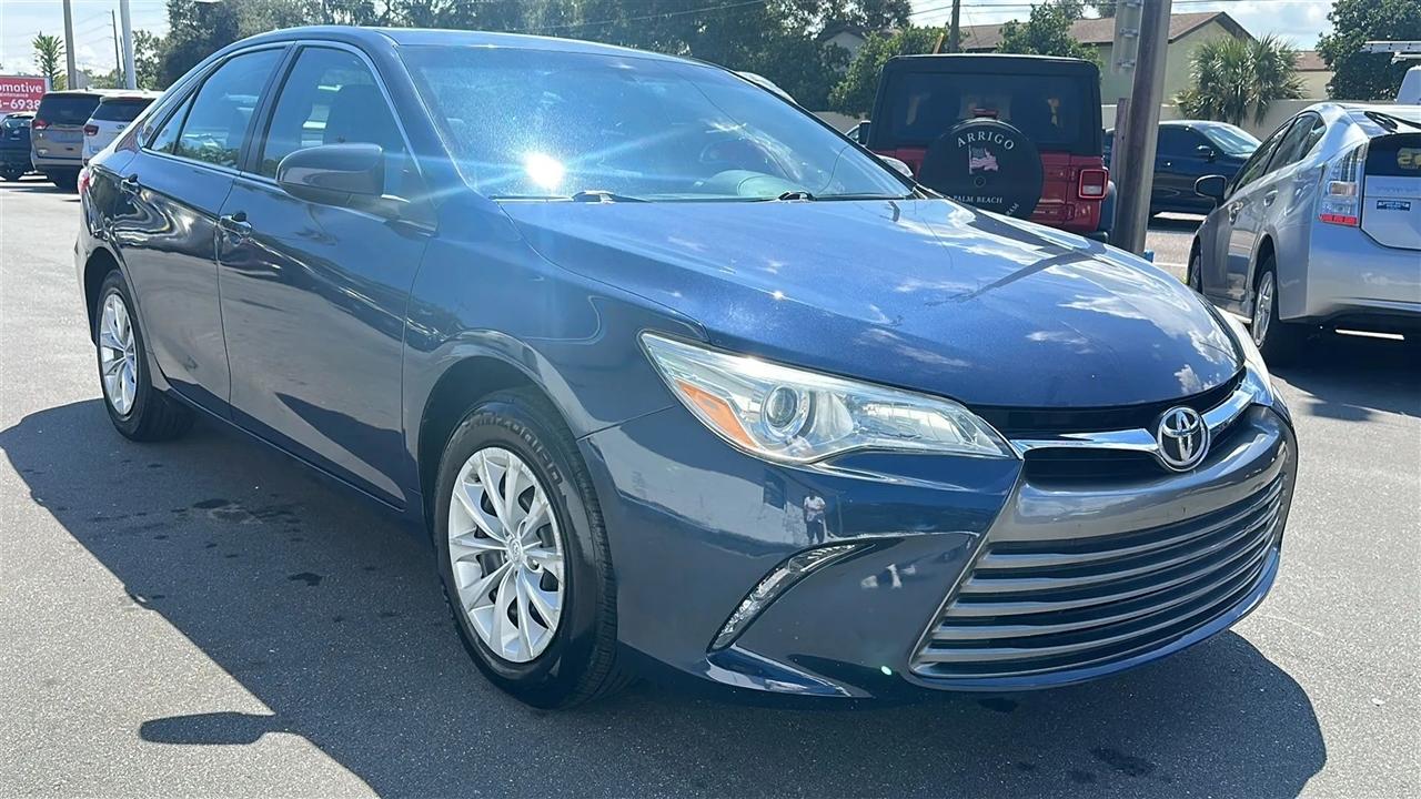 Toyota Camry  2017