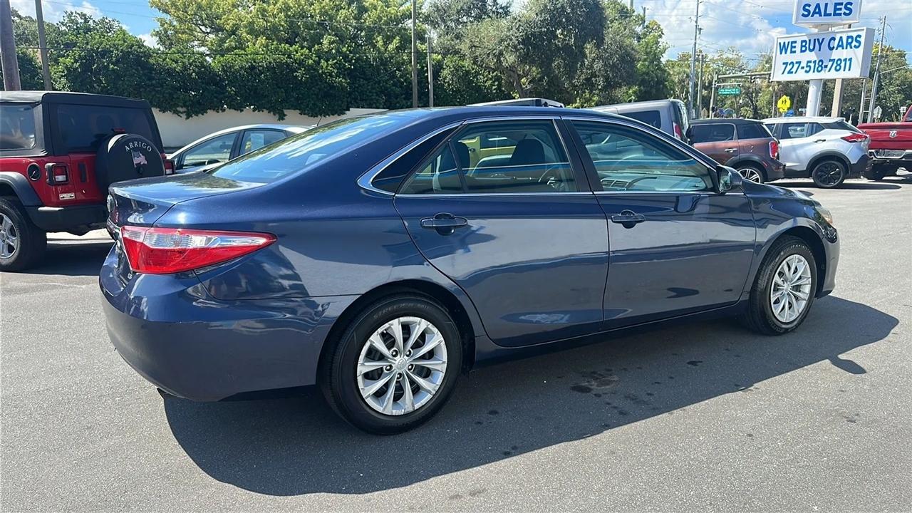 Toyota Camry  2017