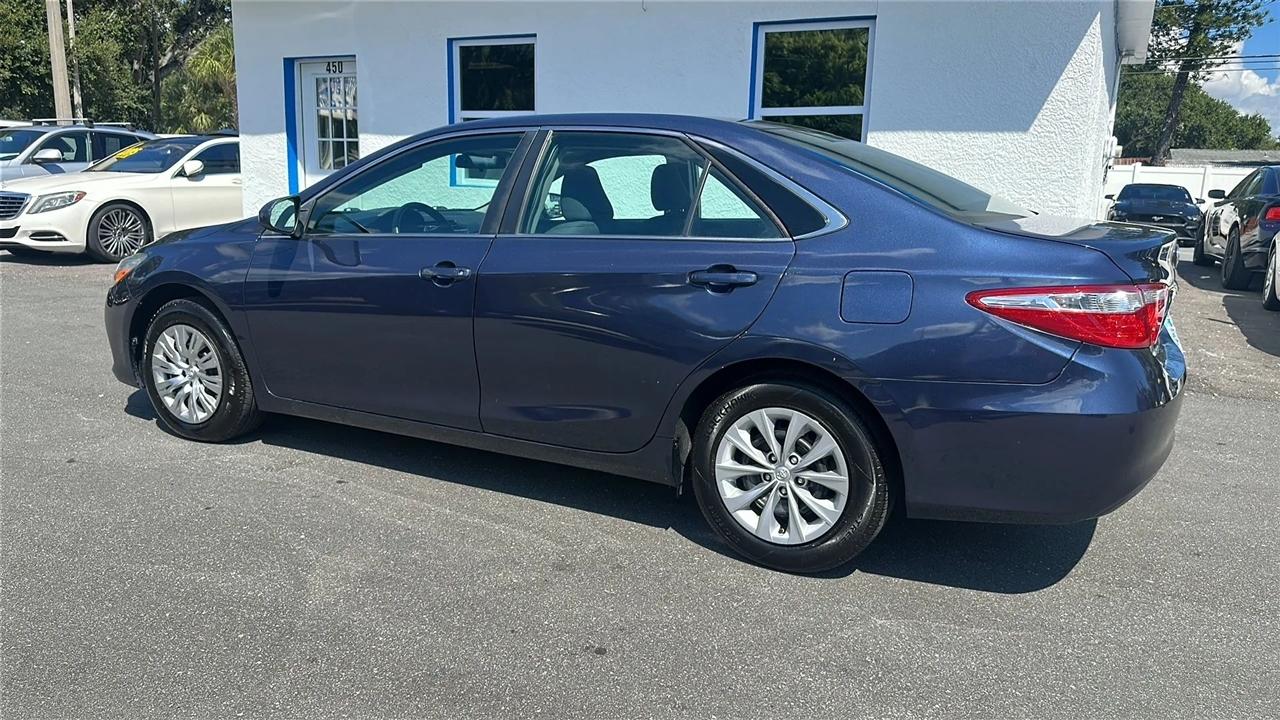Toyota Camry  2017