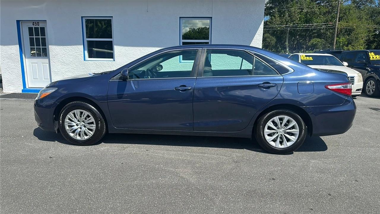 Toyota Camry  2017