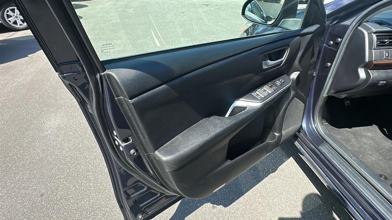 Toyota Camry  2017