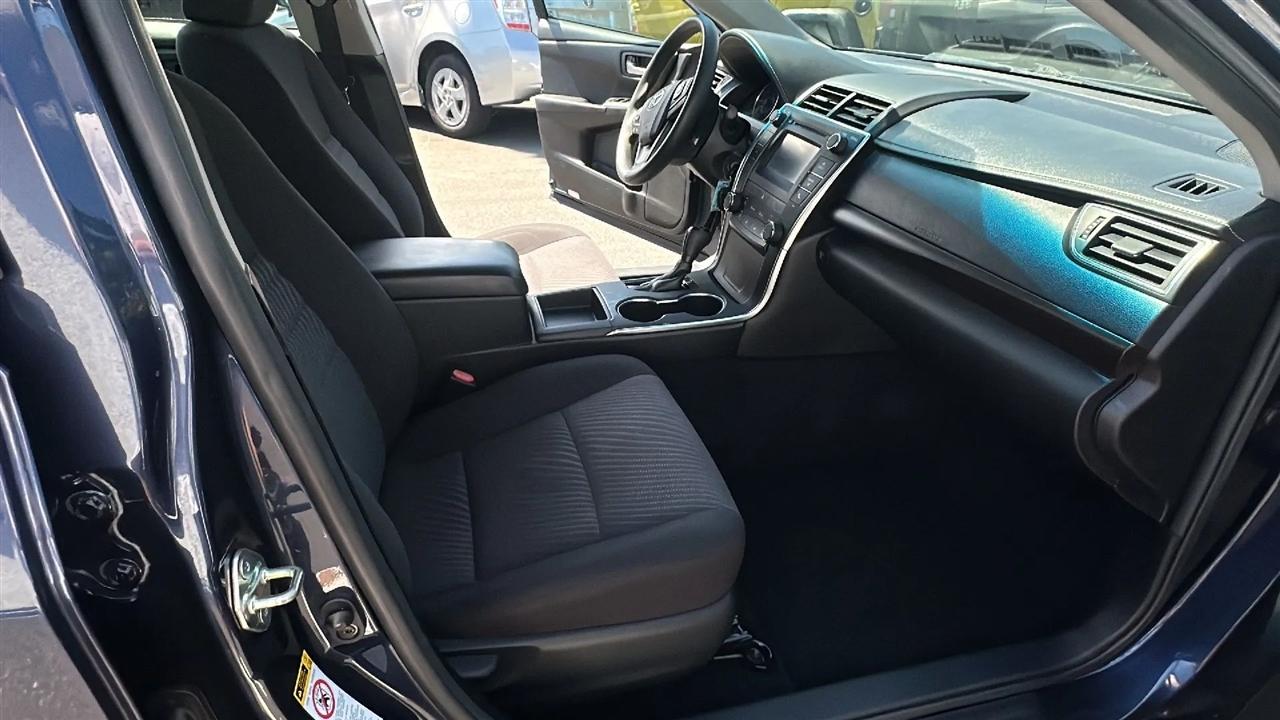 Toyota Camry  2017