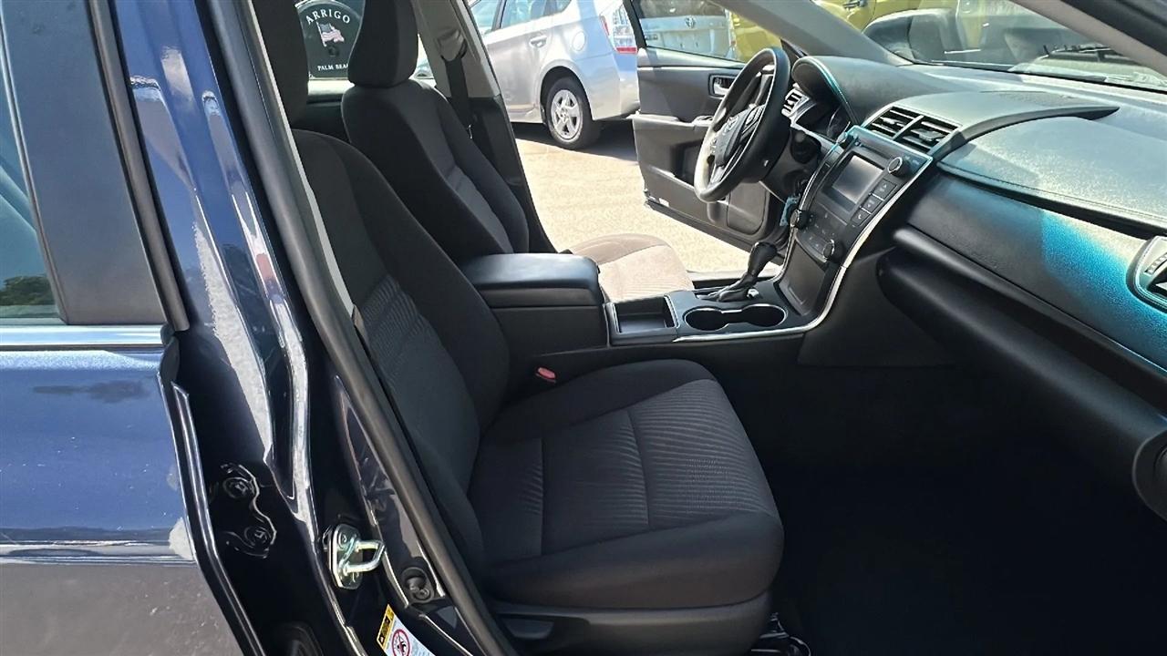 Toyota Camry  2017