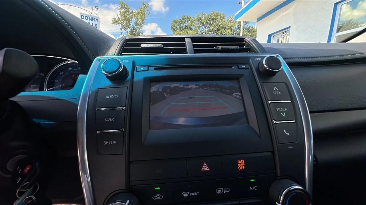 Toyota Camry  2017