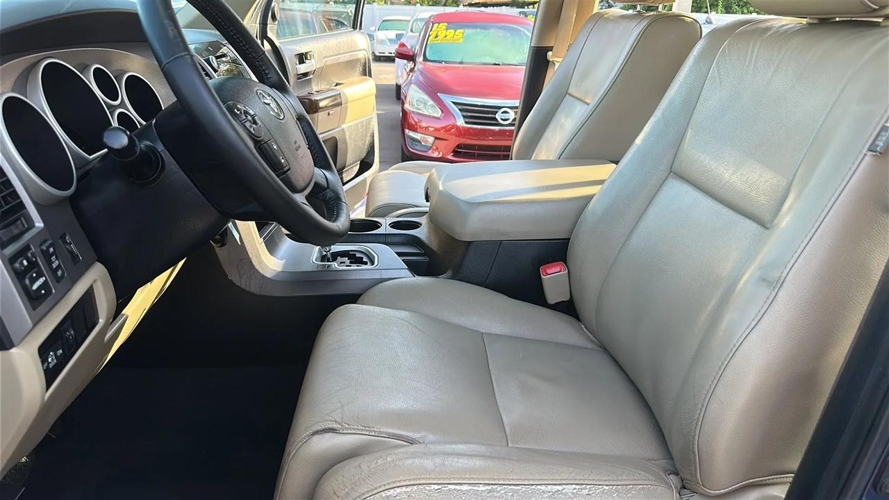 Toyota Tundra 2WD Truck Double Cab 5.7L V8 6-Spd AT LTD (Natl) 2012