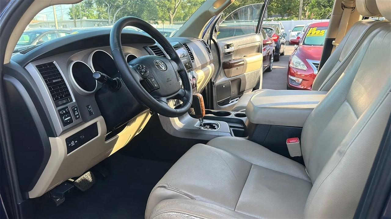 Toyota Tundra 2WD Truck Double Cab 5.7L V8 6-Spd AT LTD (Natl) 2012