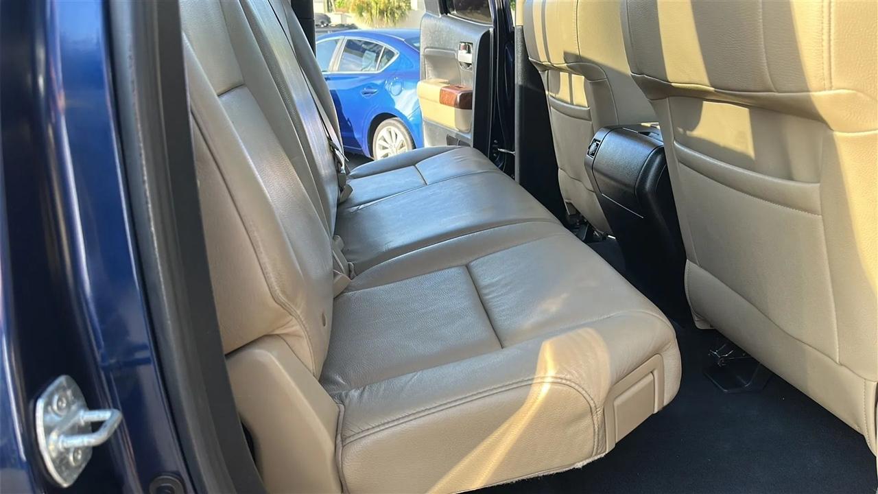 Toyota Tundra 2WD Truck Double Cab 5.7L V8 6-Spd AT LTD (Natl) 2012
