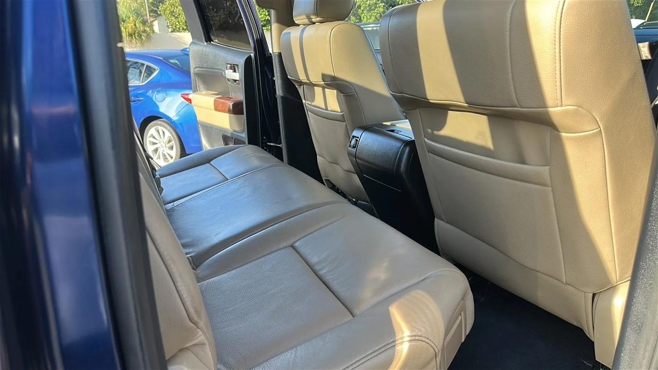 Toyota Tundra 2WD Truck Double Cab 5.7L V8 6-Spd AT LTD (Natl) 2012