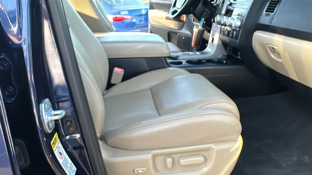 Toyota Tundra 2WD Truck Double Cab 5.7L V8 6-Spd AT LTD (Natl) 2012