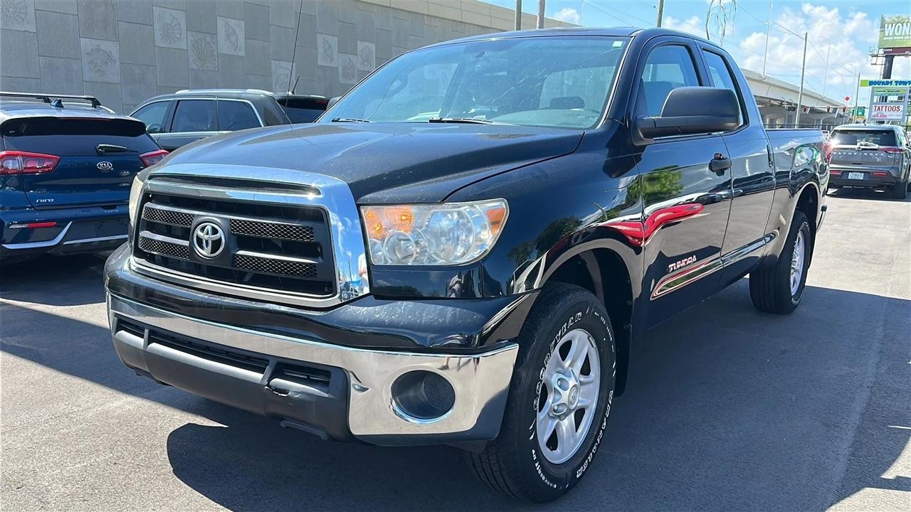 Toyota Tundra 2WD Truck Double Cab 4.6L V8 6-Spd AT (Natl) 2013