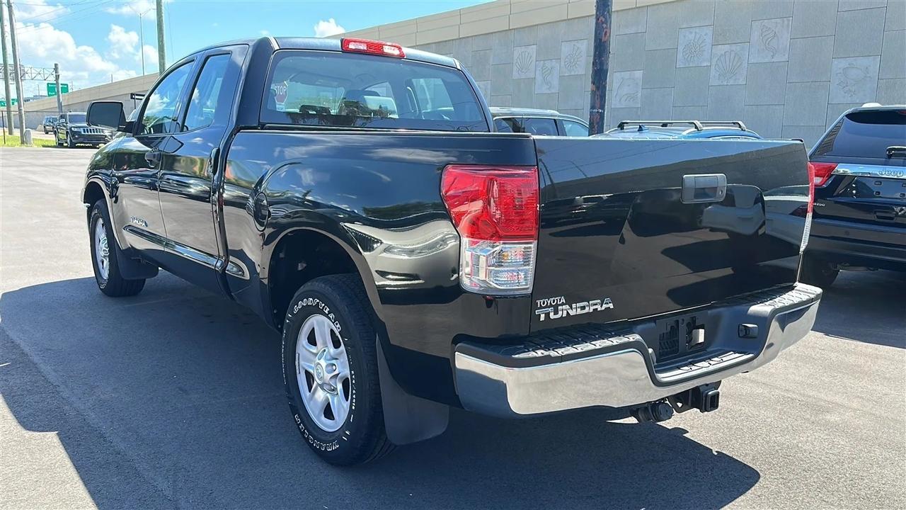 Toyota Tundra 2WD Truck Double Cab 4.6L V8 6-Spd AT (Natl) 2013
