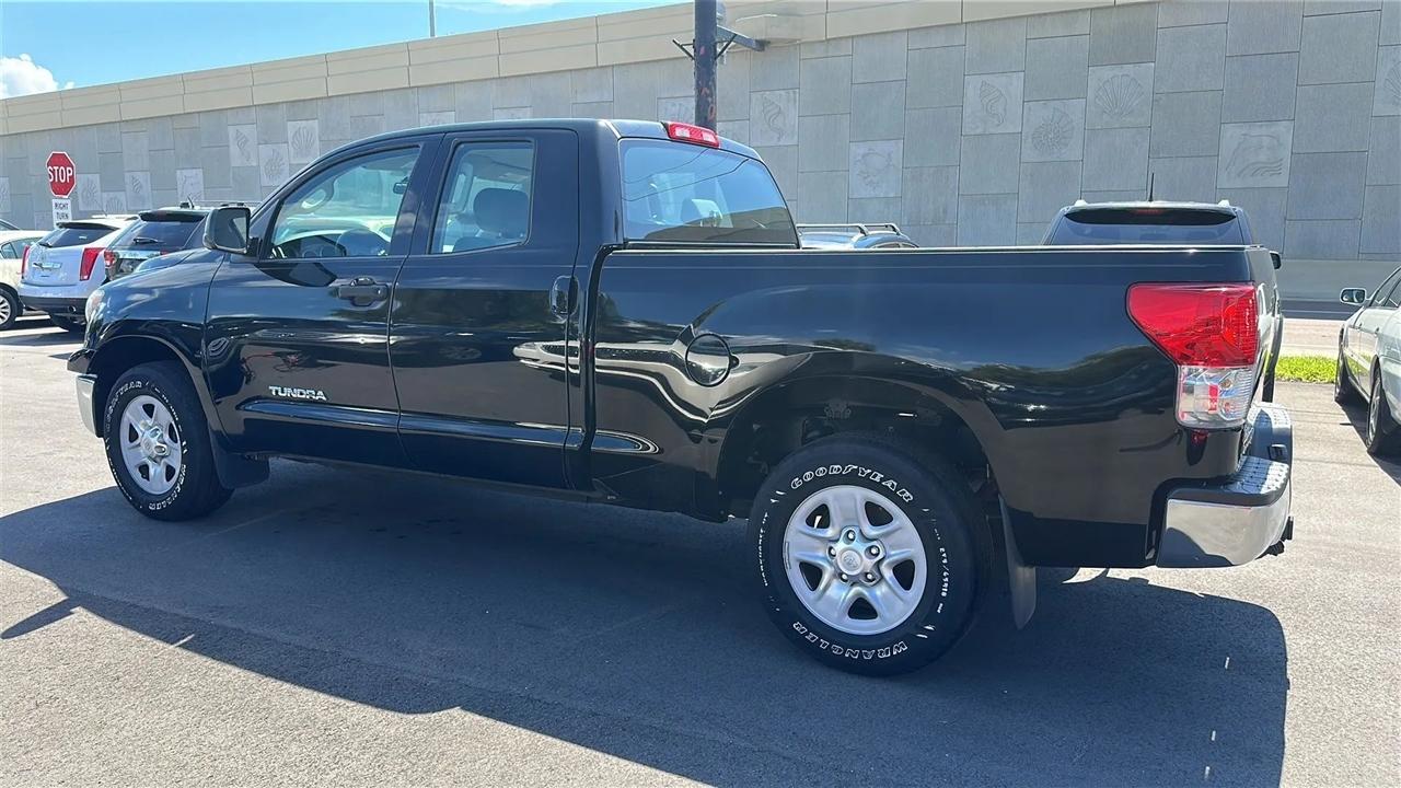 Toyota Tundra 2WD Truck Double Cab 4.6L V8 6-Spd AT (Natl) 2013