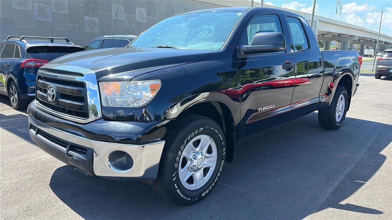 Toyota Tundra 2WD Truck Double Cab 4.6L V8 6-Spd AT (Natl) 2013