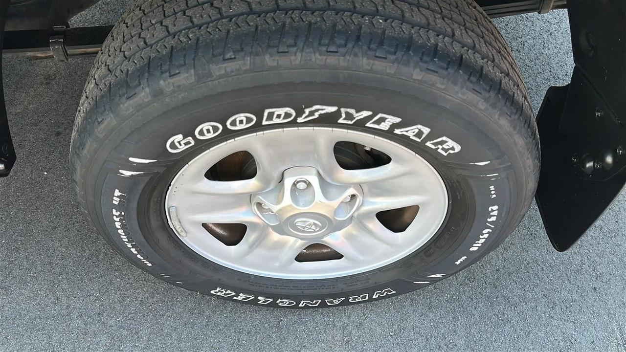 Toyota Tundra 2WD Truck Double Cab 4.6L V8 6-Spd AT (Natl) 2013