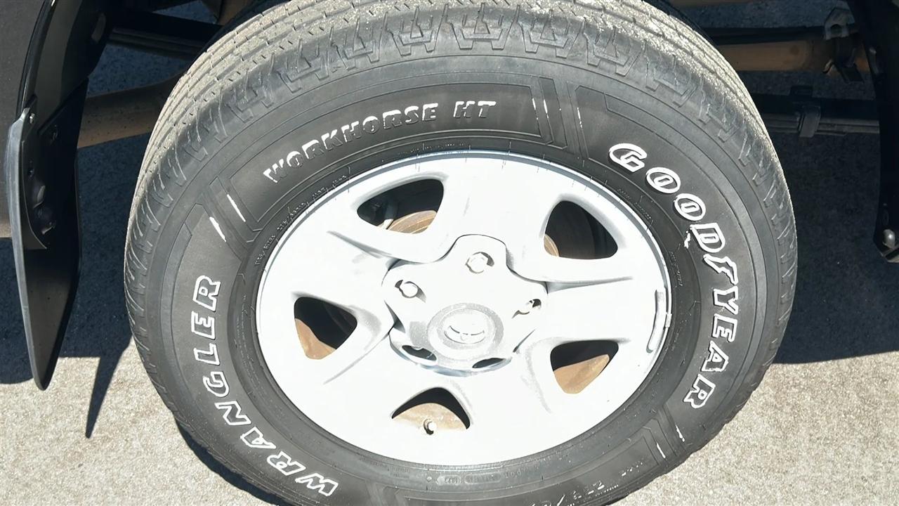 Toyota Tundra 2WD Truck Double Cab 4.6L V8 6-Spd AT (Natl) 2013