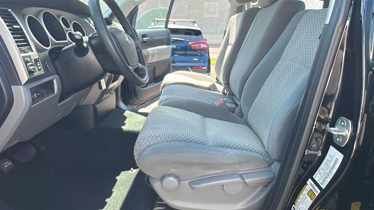 Toyota Tundra 2WD Truck Double Cab 4.6L V8 6-Spd AT (Natl) 2013