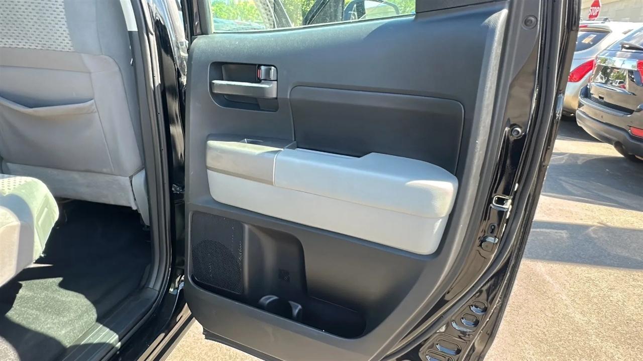 Toyota Tundra 2WD Truck Double Cab 4.6L V8 6-Spd AT (Natl) 2013