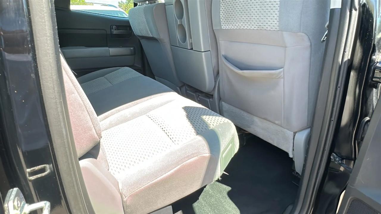 Toyota Tundra 2WD Truck Double Cab 4.6L V8 6-Spd AT (Natl) 2013
