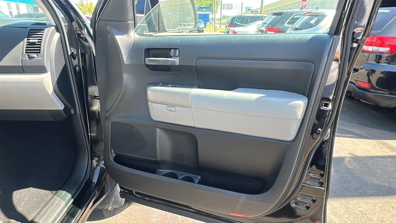 Toyota Tundra 2WD Truck Double Cab 4.6L V8 6-Spd AT (Natl) 2013