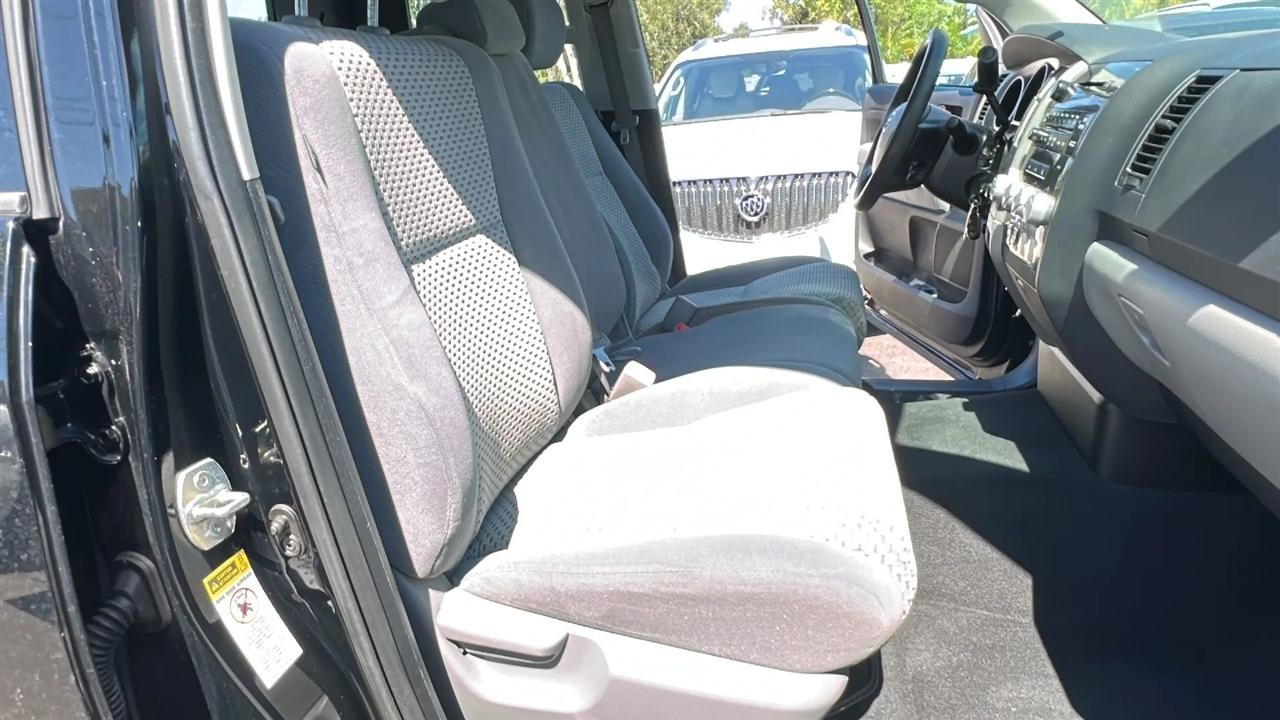 Toyota Tundra 2WD Truck Double Cab 4.6L V8 6-Spd AT (Natl) 2013