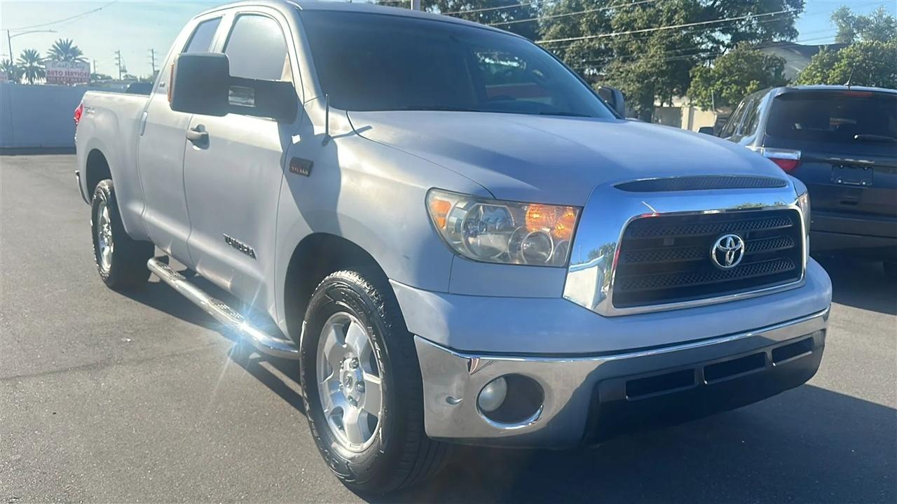 Toyota Tundra 2WD Double 145.7" 5.7L V8 SR5 (Natl 2007