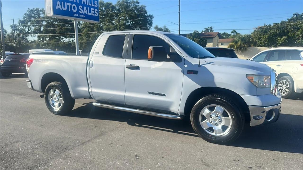 Toyota Tundra 2WD Double 145.7" 5.7L V8 SR5 (Natl 2007