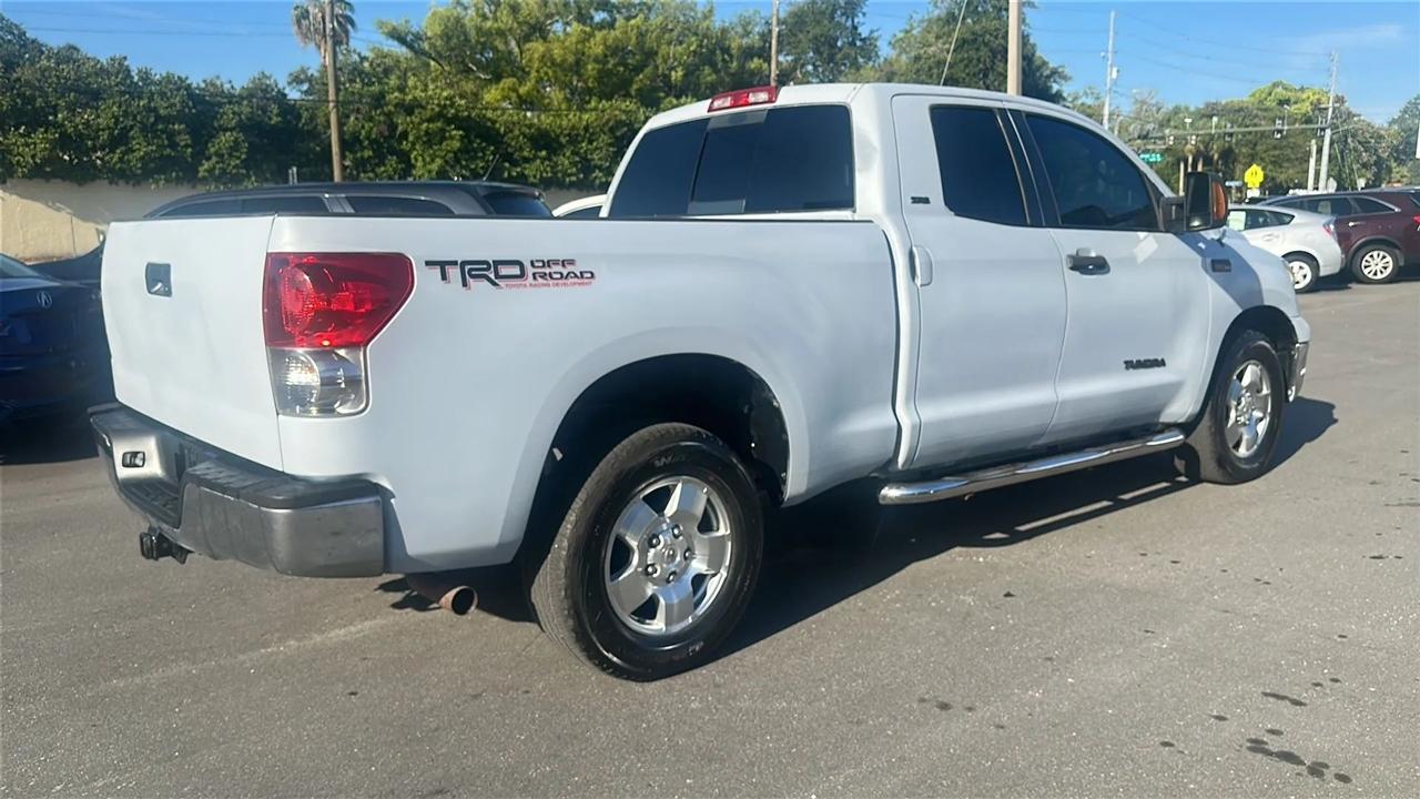 Toyota Tundra 2WD Double 145.7" 5.7L V8 SR5 (Natl 2007