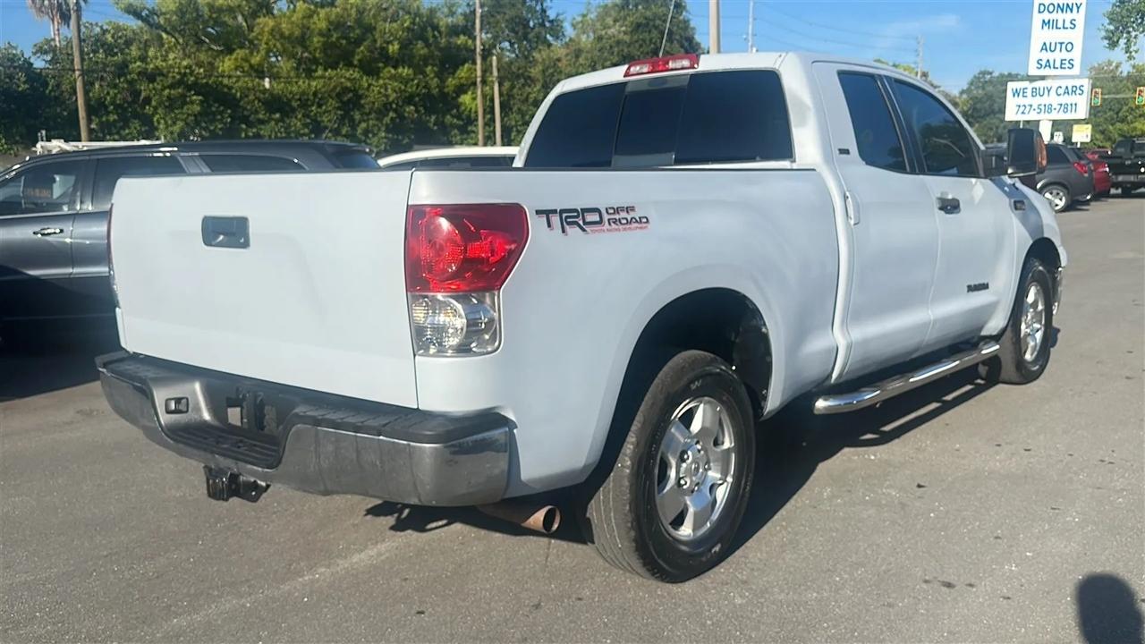 Toyota Tundra 2WD Double 145.7" 5.7L V8 SR5 (Natl 2007
