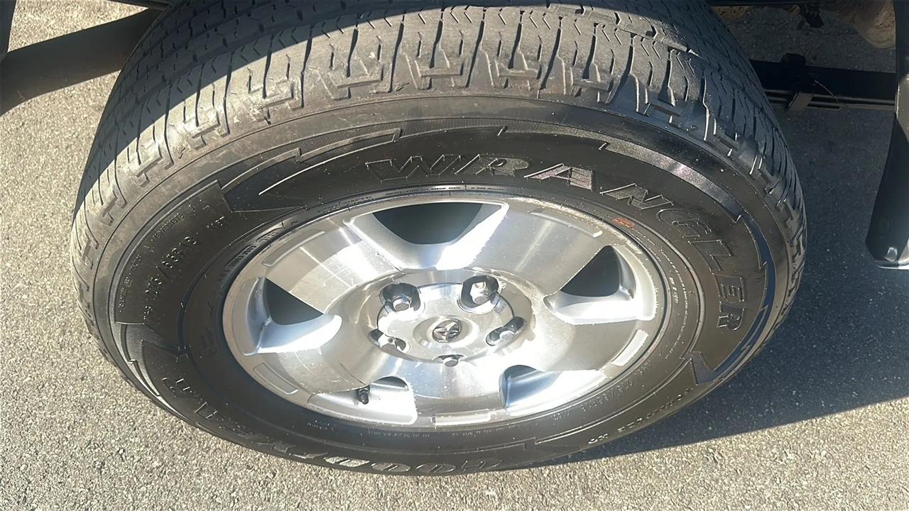 Toyota Tundra 2WD Double 145.7" 5.7L V8 SR5 (Natl 2007
