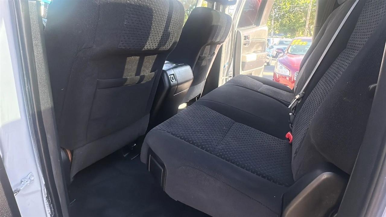 Toyota Tundra 2WD Double 145.7" 5.7L V8 SR5 (Natl 2007