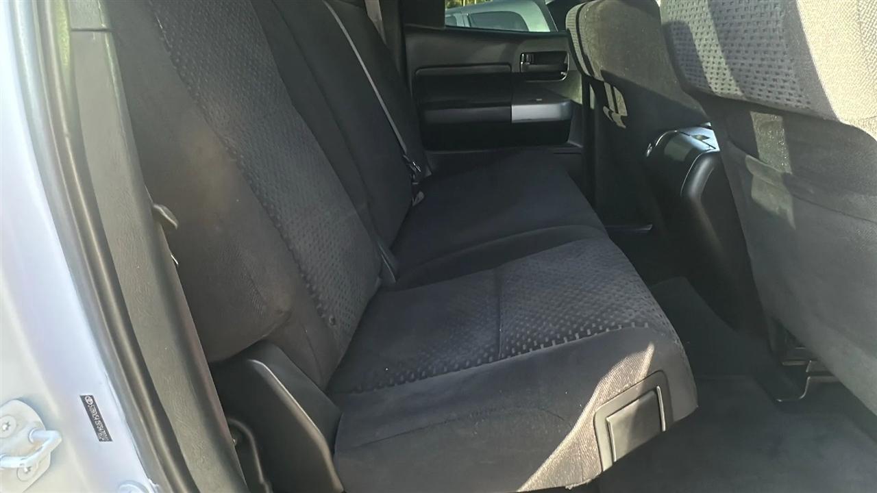 Toyota Tundra 2WD Double 145.7" 5.7L V8 SR5 (Natl 2007