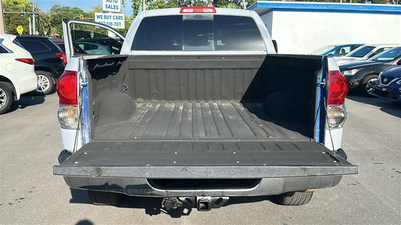 Toyota Tundra 2WD Double 145.7" 5.7L V8 SR5 (Natl 2007