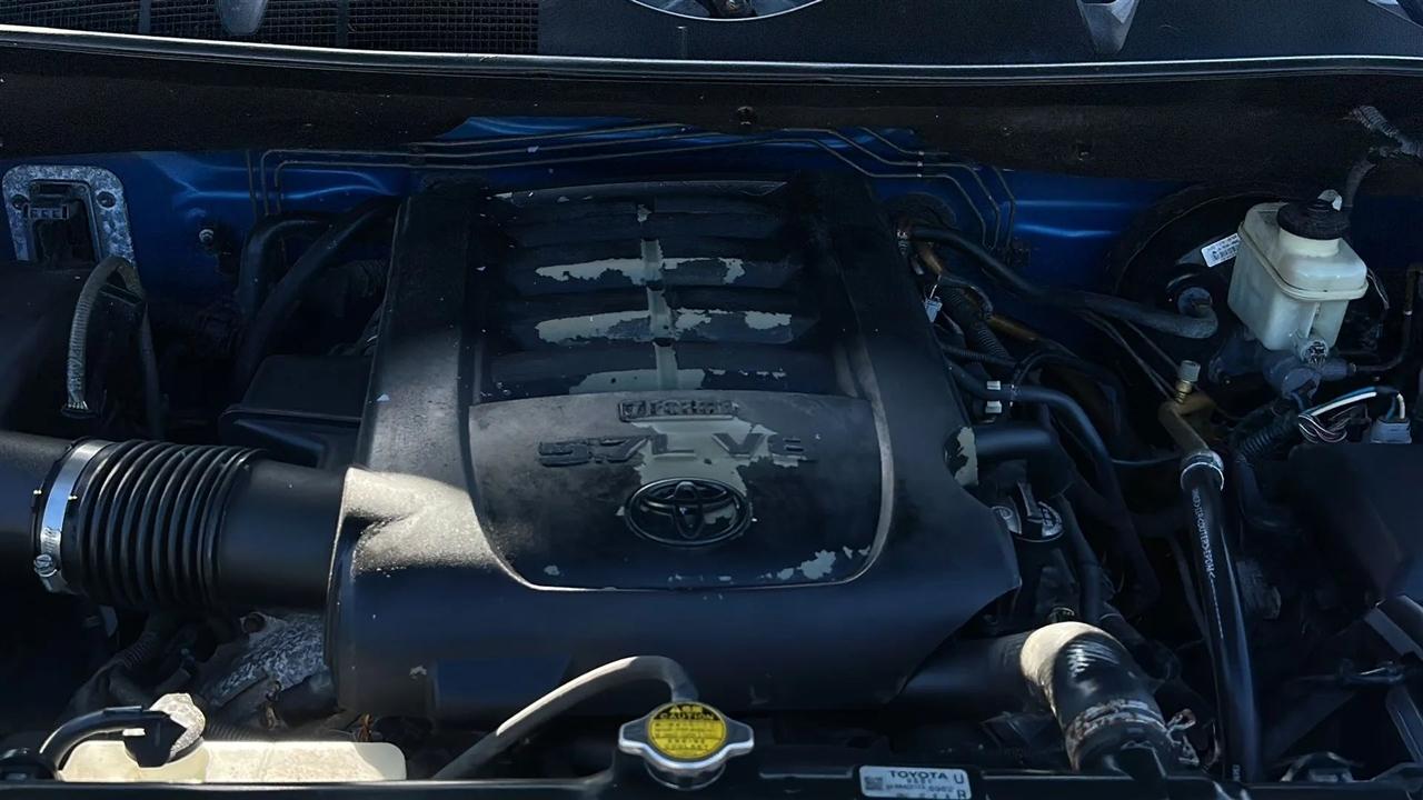 Toyota Tundra 2WD Double 145.7" 5.7L V8 SR5 (Natl 2007