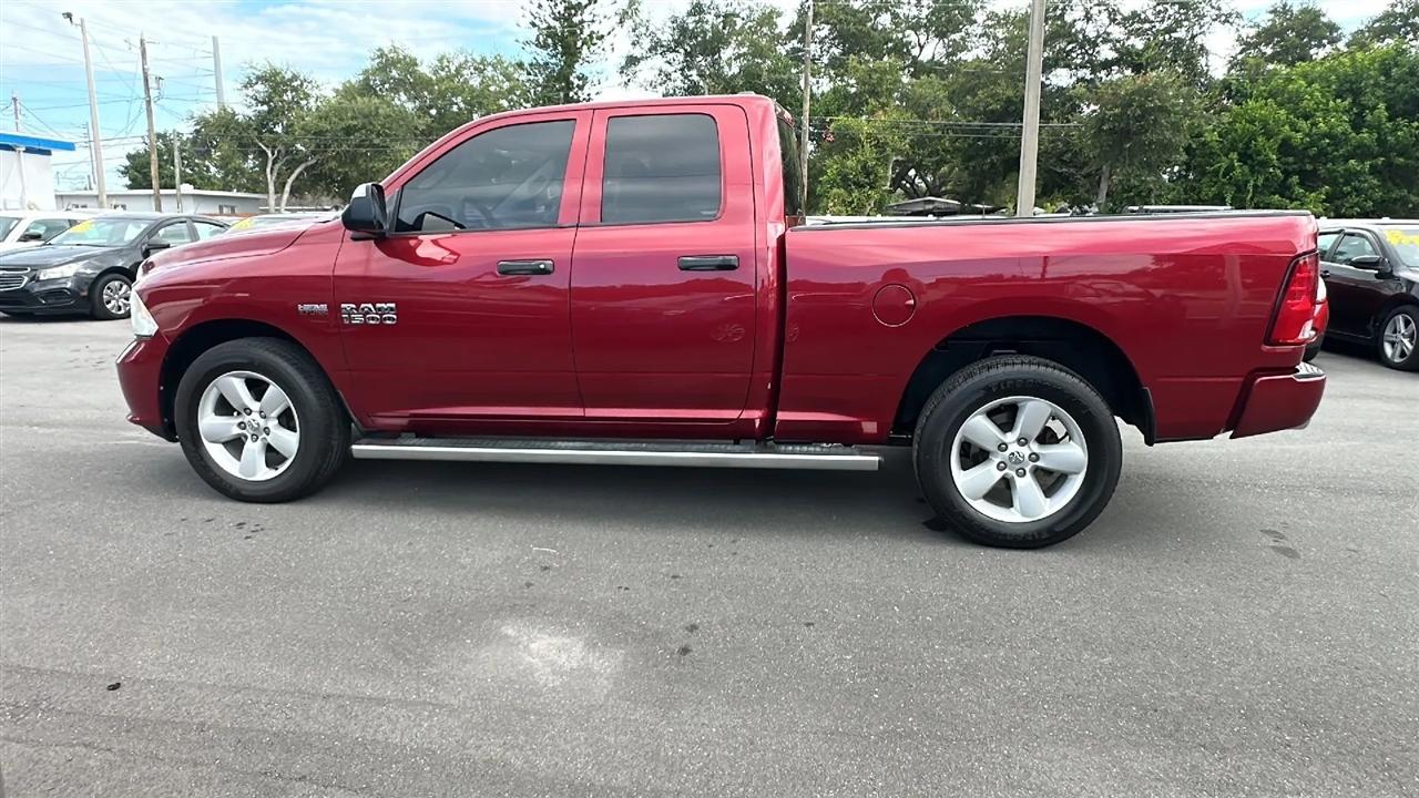 RAM 1500 4WD Quad Cab 140.5" Express 2015