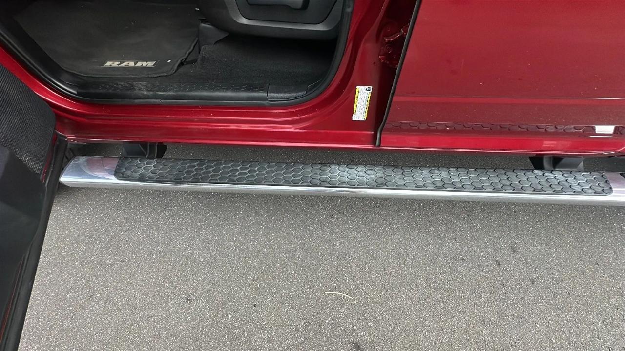 RAM 1500 4WD Quad Cab 140.5" Express 2015