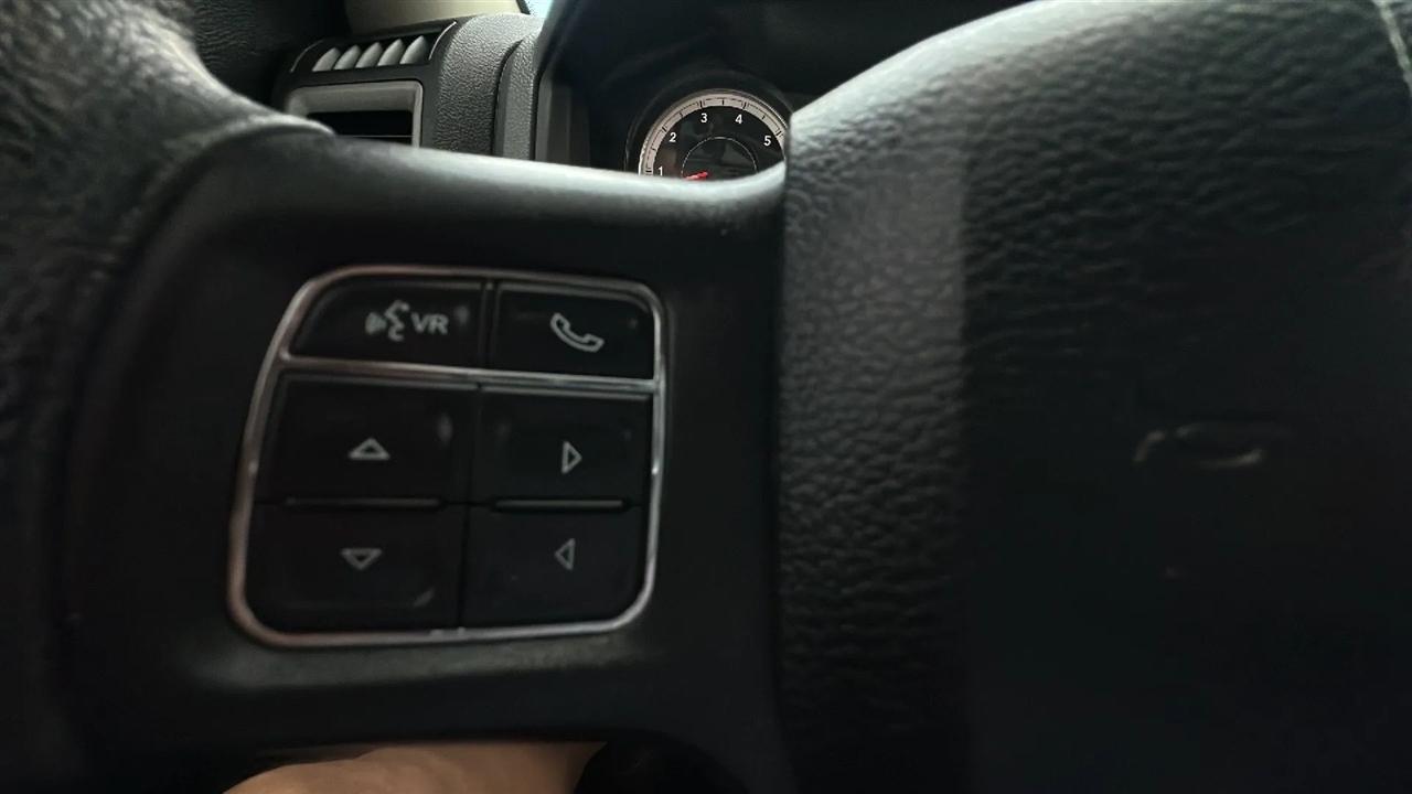 RAM 1500 4WD Quad Cab 140.5" Express 2015
