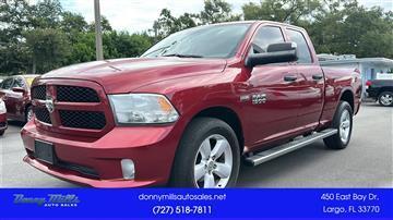 2015 RAM 1500 4WD Quad Cab 140.5" Express