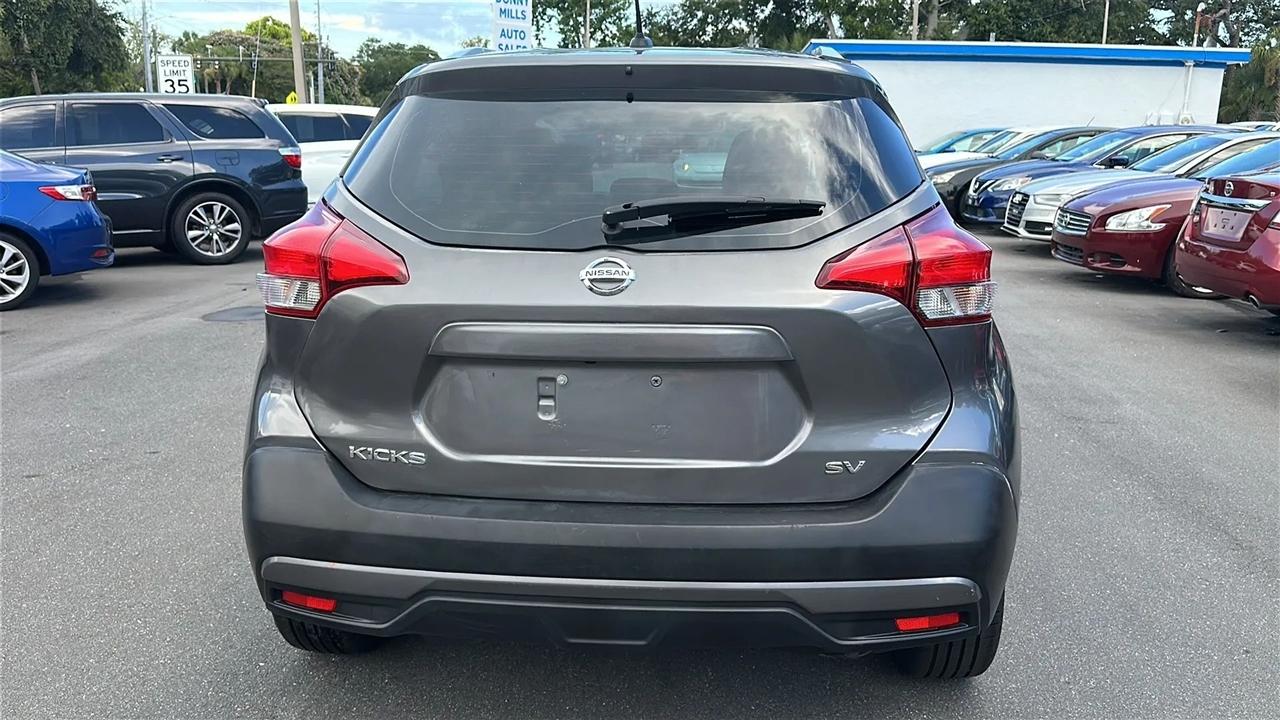 Nissan Kicks SV FWD 2019